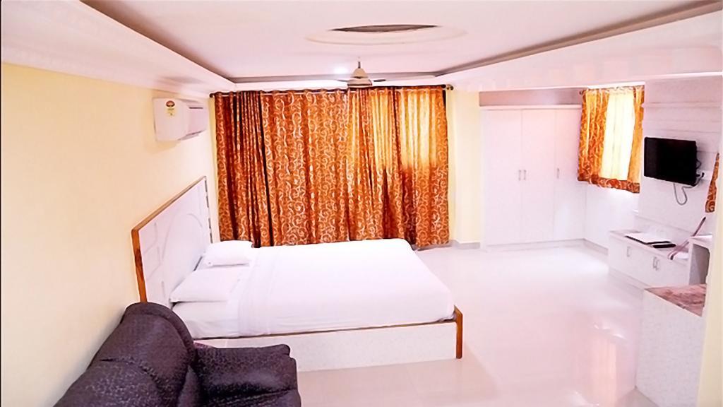 Hariharan Residency Chennai Exterior foto